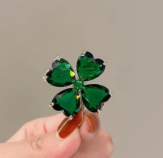 Lucky Clover Leaf Irish Brooch Green Shamrock Four Leaf Clover Crystal 2.8 x 3.3cm