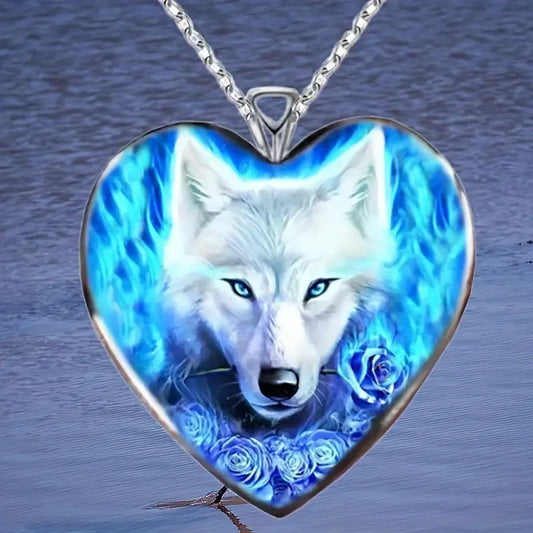 Heart-Shaped Animal Wolf Head Necklace Creative Wolf Necklace Pendant Gift