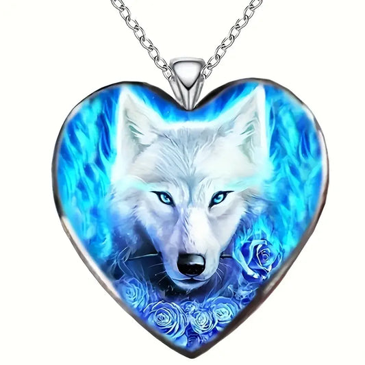 Heart-Shaped Animal Wolf Head Necklace Creative Wolf Necklace Pendant Gift